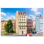 Maison de ville, 6 étages - Faller 130712 - HO 1/87 - EP III - 105 x 111 x 268 mm