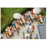 5 tables et bancs de brasserie - Faller 180963 - HO 1/87