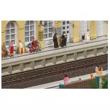 Moderner Bahnsteig für C-Gleis mit Zubehör - FALLER 120100 - HO 1/87