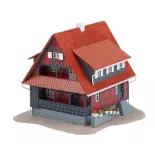 Half-timbered house with fountain FALLER 130587 - HO 1/87 - EP I - 123x123x108mm