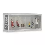 Set von Miniaturfiguren, die Kinder darstellen, die den Weihnachtsmann treffen - Preiser 79226 - N 1/160