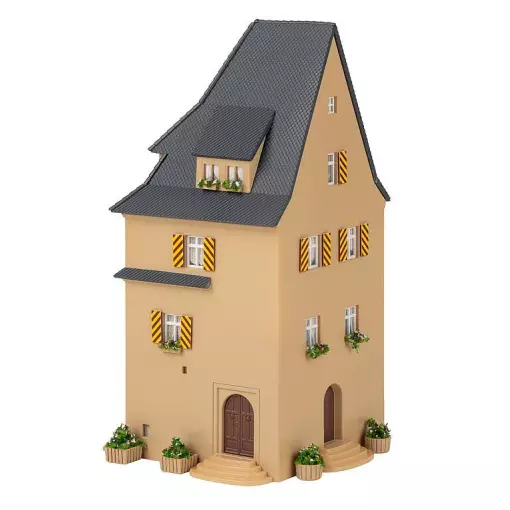 Historic urban house with beige plaster and grey roof Faller 130821 - HO : 1/87 - EP II