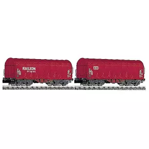 Set of 2 red boxcars delivered by Raillon Logistics