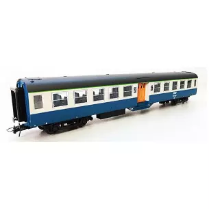 Voiture voyageurs seconde classe numéro 50 87 20-44 765-7