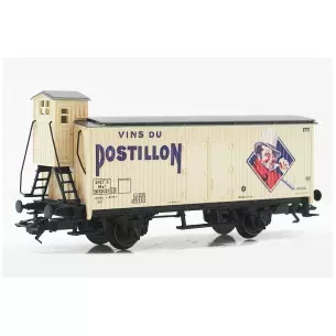 Boxcar with axles "VINS DU POSTILLON