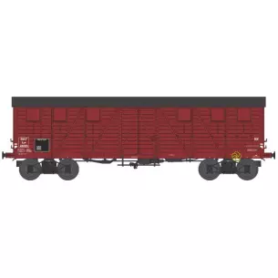 TP bogie boxcar delivered brown with 2 doors and solid wheels