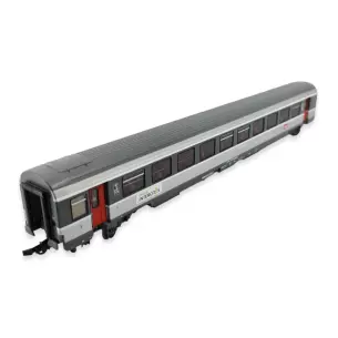 Voiture Corail 1ère classe à couloir central ROCO 74536 - SNCF HO 1/87 - EP VI