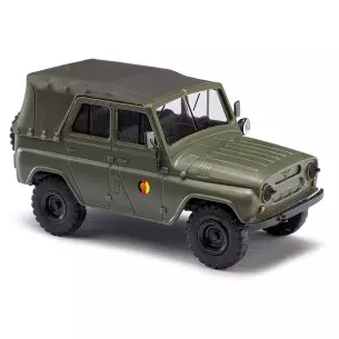 Voiture militaire UAZ 469 avec vision nocturne SW, NVA, BUSCH 52112- HO 1/87
