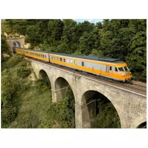 Set of 5 RTG elements Rame N°32 delivered in grey metalized from Caen depot