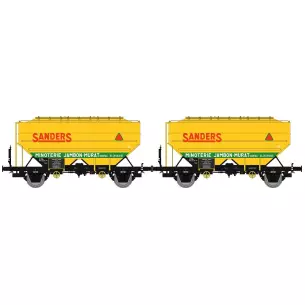 Set of 2 RICHARD grain hopper cars with axles delivered in yellow SANDERS