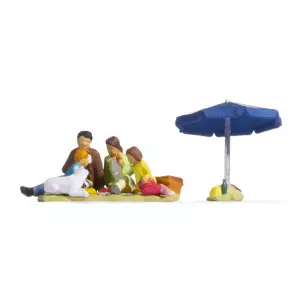 Lot de 4 personnages "pique-nique en famille" NOCH 15599 HO 1/87