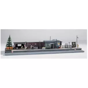 Gare de banlieue "Neuses" PIKO 61112 - HO 1/87 - 390x100x55mm