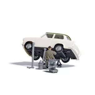 Scénette "Mécanicien" avec outils, personnage et véhicule Busch 7938 - HO 1/87