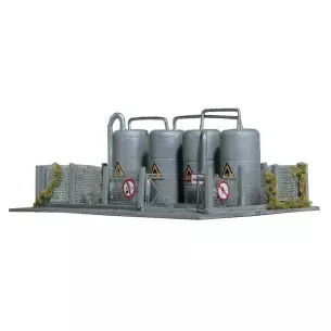 Dépôt de gasoil "Warwick" Piko 60012 - à assembler - 92 x 62 x 33 mm - N 1/160