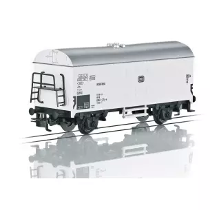 Un wagon réfrigérant blanc MARKLIN START UP 4415 - DB - HO 1/87 - EP V