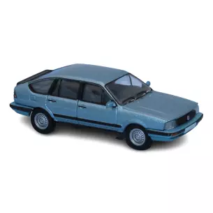 Voiture VK (Volkswagen) Passat B2 bleu clair métallisé PCX 870410 - HO 1/87
