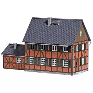 Une maison avec annexe BUSCH 1657 - HO 1/87 - 175x83x105mm
