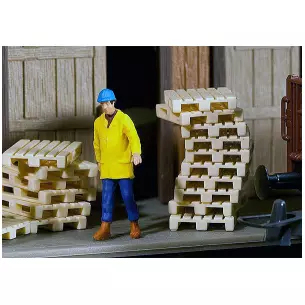 12 Pallets