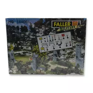 Ensemble de 70 panneaux de signalisation Faller 144061 - HO : 1/87 - Militaire