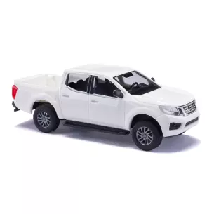 Véhicule Nissan Navara D231, blanche BUSCH 53702 - HO 1/87