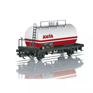 Wagon citerne pour le transport d'huile AVIA HO 1/87 - Marklin 44404