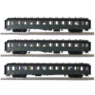 Set of 3 OCEM cars, class C10, green delivery, black chassis, black roof and ends, marking 1950