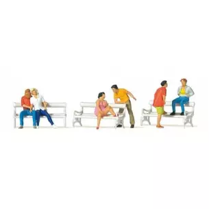Set of 6 characters sitting on a bench Preiser 10739 - HO : 1/87