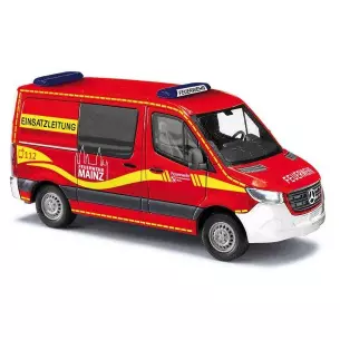Camion de pompiers MB Sprinter, livrée rouge Busch 53456 - HO : 1/87
