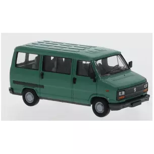 Véhicule Peugeot J5 Minibus livrée vert SAI 7160 - HO 1/87