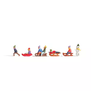 Lot 6 enfants à la neige, 4 luges et 1 bonhomme de neige NOCH 36819 - N 1/160