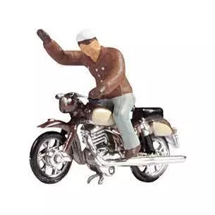 Un homme sur une moto NSU Supermax - NOCH 15916 - HO 1/87