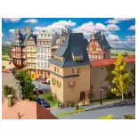 Historic urban house with beige plaster and grey roof Faller 130821 - HO : 1/87 - EP II