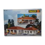 Maison en construction avec garage à 3 emplacements Faller 971 - HO 1/87
