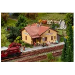 Station d'arrêt "Hüttenberg" Faller 110151 - HO : 1/87 - EP III
