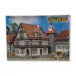 Maison à pans en bois "Bad Liebenstein" Faller 130409 - HO 1/87 - 155 x 172 x 190 mm