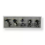 5 figurines pompiers en intervention Preiser 10484 - HO 1:87