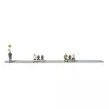 4 personnage attendant le bus et accessoires PREISER 10706 HO 1/87