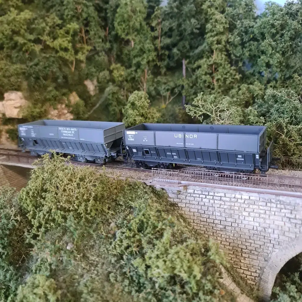 Set de 2 wagons minerais DM - LS Models 31106 - HO_1-87 - SNCF - EP III - 5_rotated.webp