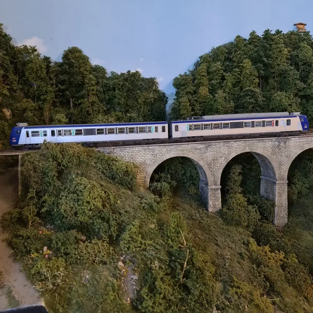 Autorail_lectrique Z2 Z 7501 - Piko 96433 - HO 1-87 - SNCF - Digital sound - 5_rotated.webp