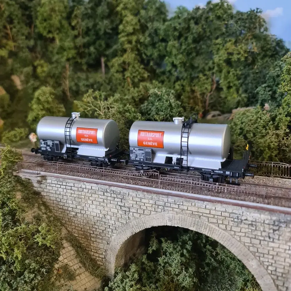 Set 2 wagons citerne OCEM 29 REE Mod_les WB716 - HO 1_87 - SNCF - 5_rotated.webp