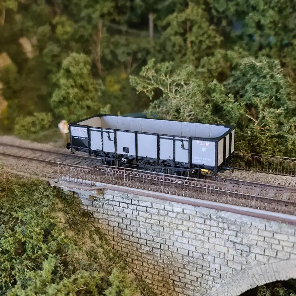 Wagon tombereau t_l_gris_ferrures noires_REE Mod_les WB-816_HO 1-87e - 5_rotated.webp