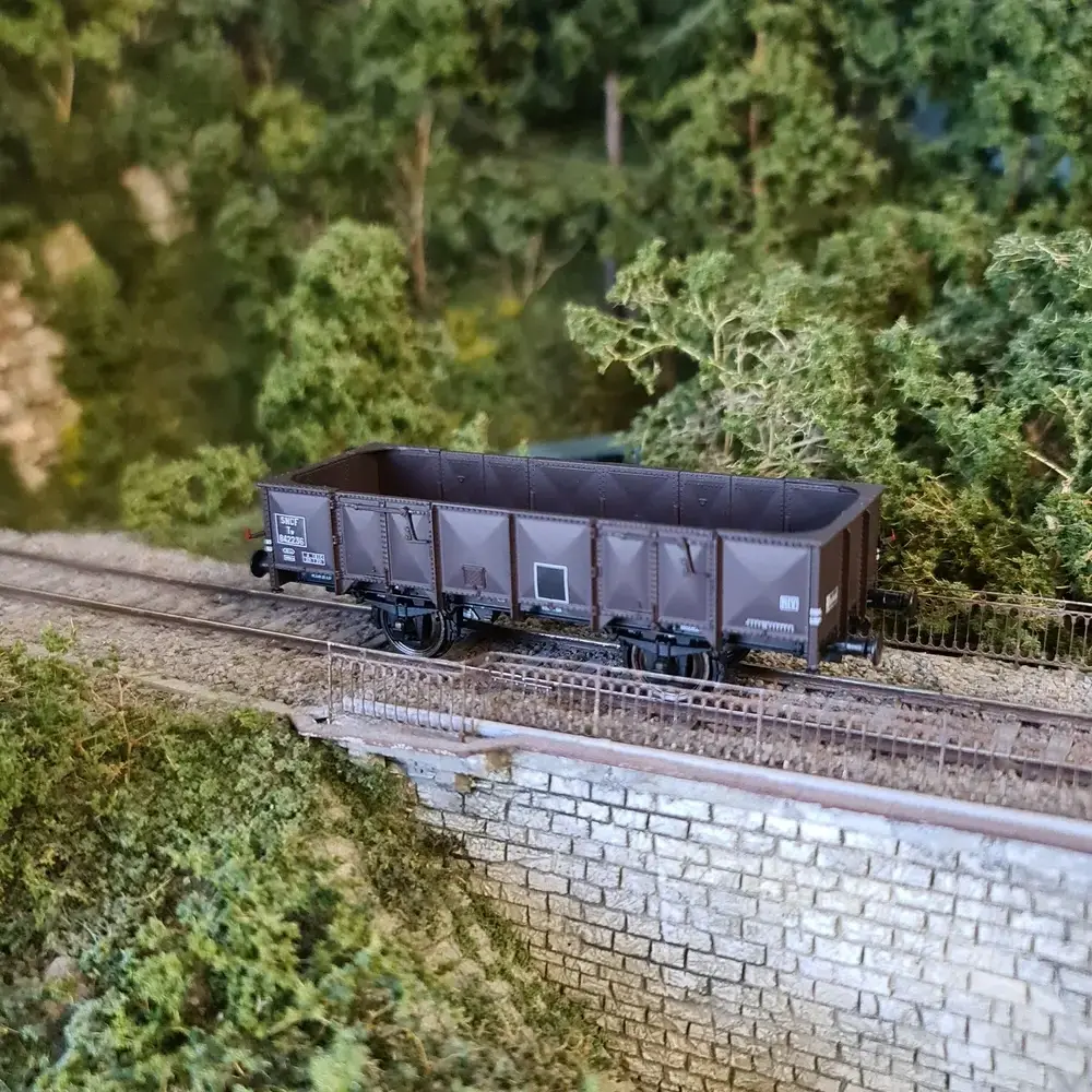 Wagons tombereau 4 portes ex-PLM_SNCF_REE Mod_les WB-821_HO 1-87e - 5_rotated.webp