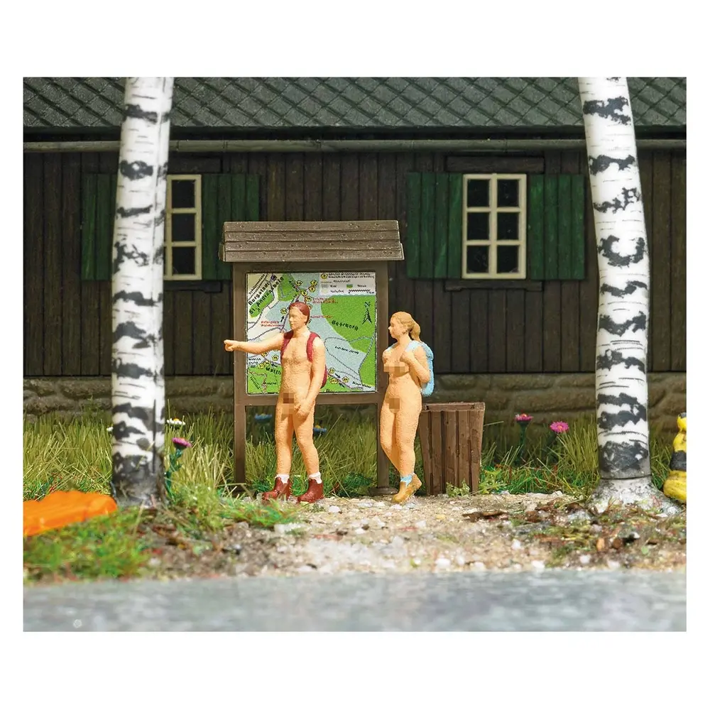 Randonneurs nudistes, sac à dos et Panneau BUSCH 7947 - HO 1/87 - 2