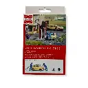 Lot avec 2 pompistes, fiat 500 jaune et des accessoires BUSCH 7820 - HO : 1/87 - 2