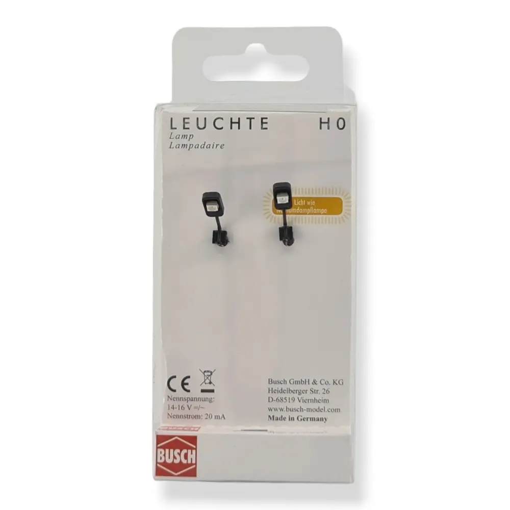 Deux luminaires muraux avec réflecteurs noirs Busch 4132 - HO & TT - - 3