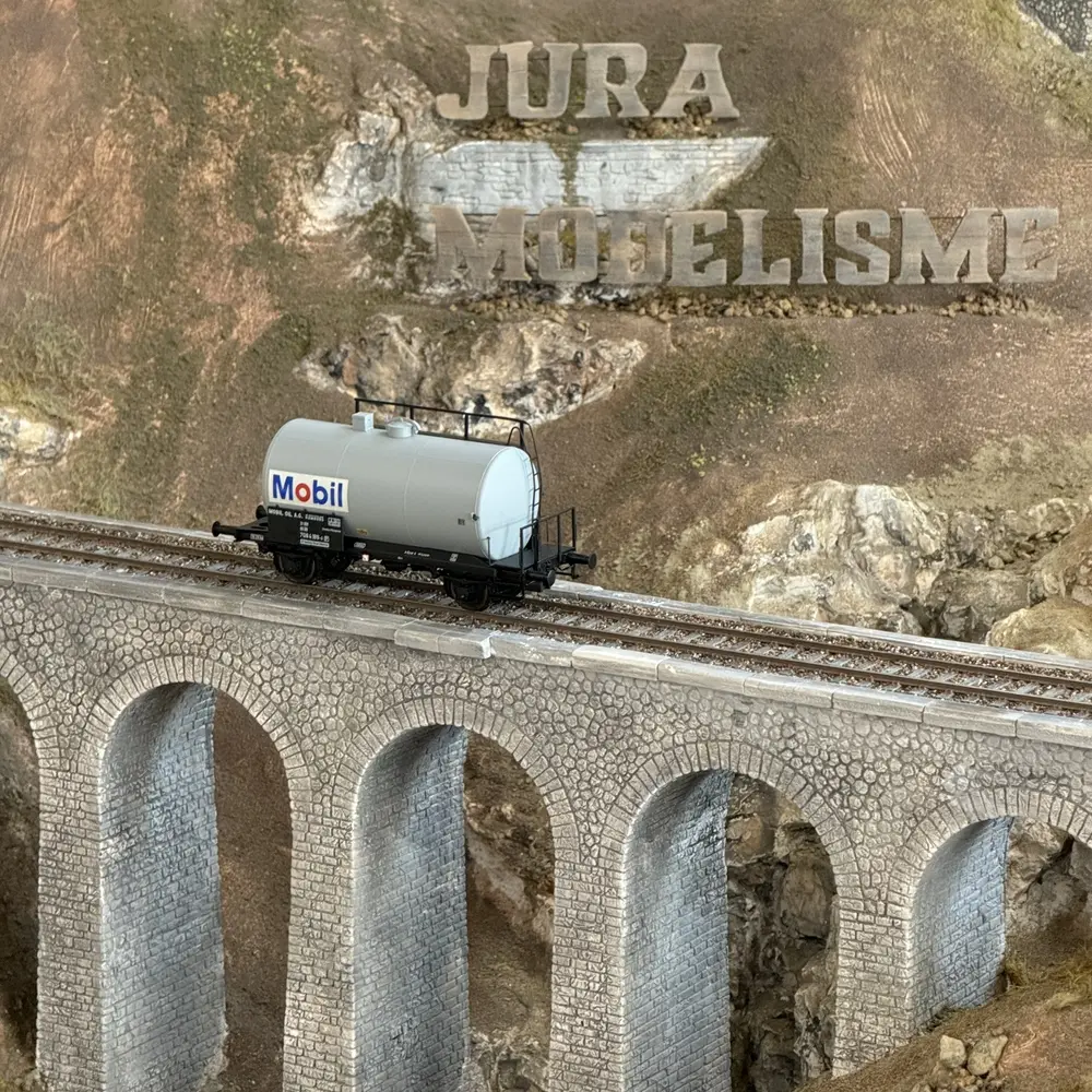 Wagon citerne Mobil - Brawa 50030 - HO 1/87 - DB - Ep IV - 2R - 5