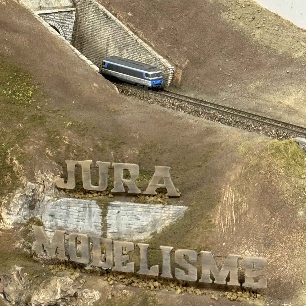 Locomotive diesel BB 67424 Isabelle - Azar Models L01-lS1D - Z 1/220 - SNCF - Ep V-VI - Digital - 2R - 5