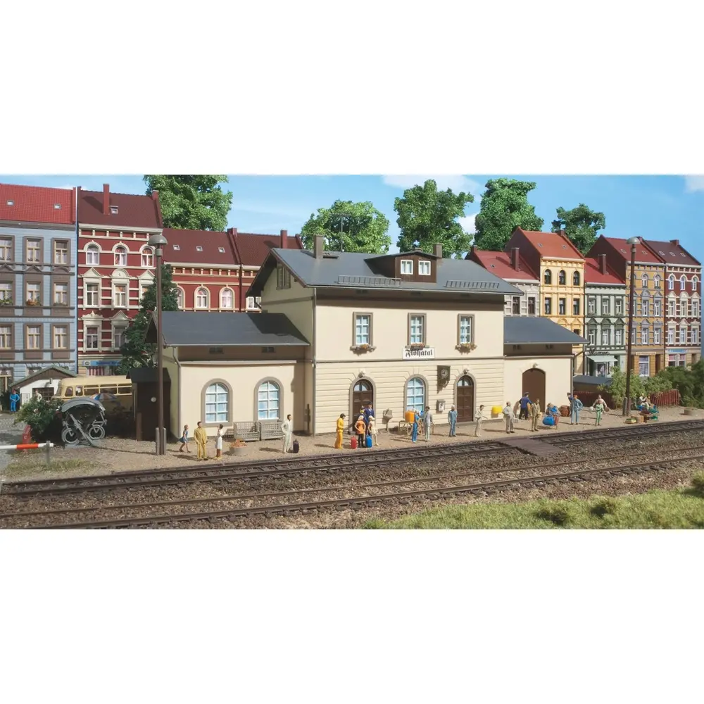 Gare de petite ville "Flöhatal" - Auhagen 11368 - HO 1/87 - 272 pièces - 3