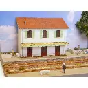 Diorama demi-gare PLM avec deux voies - Bois Modélisme 120001 - HO 1/87 - 10
