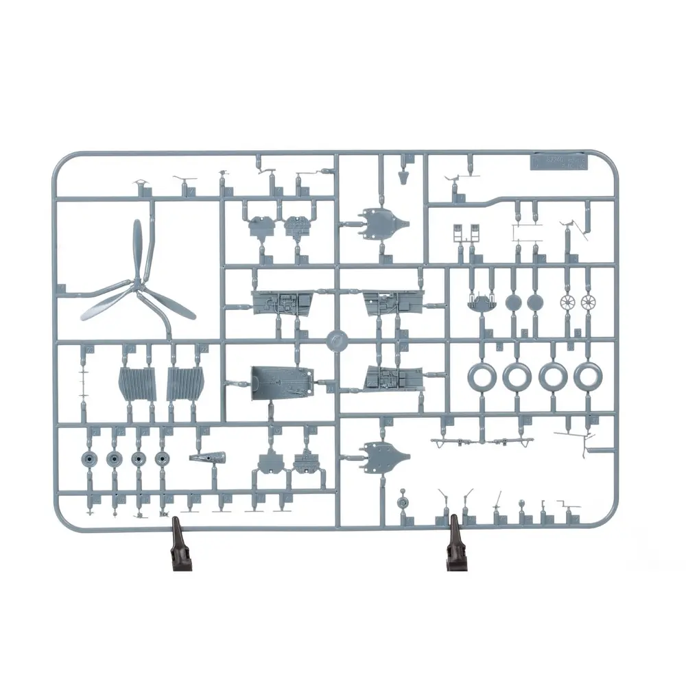 Avion P-40E Warhawk ProfiPack Edition - Eduard Plastic Kits 82241 - 1/48 - 16